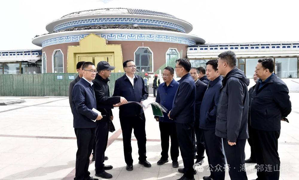 ཤ་བོ་སྐྱབས་ཀྱིས་མདའ་བཞི་རྫོང་དུ་བརྟག་ཞིབ་གནང་བ།