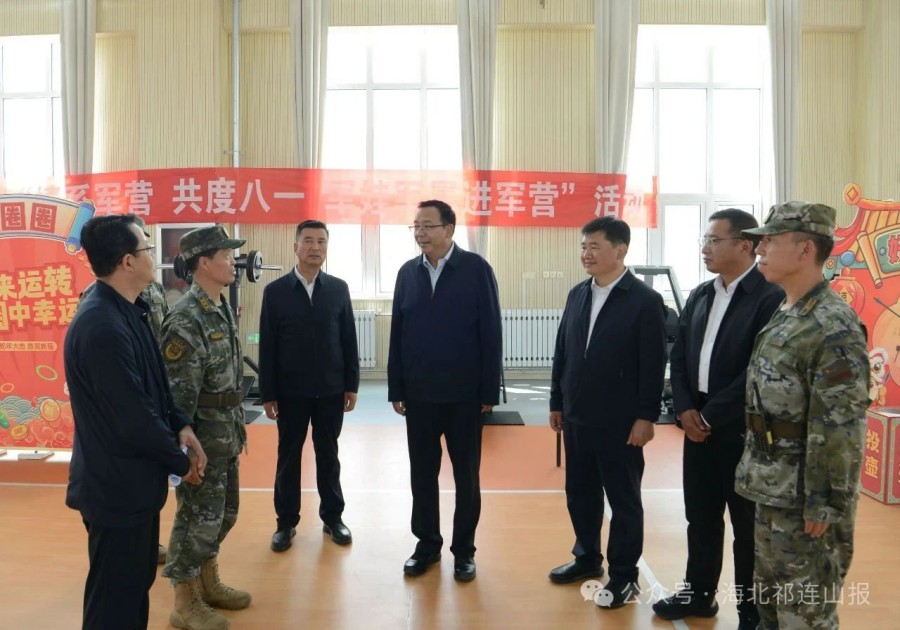 ཤ་བོ་སྐྱབས་ཀྱིས་མེ་ཟོན་ལས་རེས་བཀོད་འཐབ་པ་དང་དྲག་ཆས་ཉེན་རྟོག ཡན་ལག་དམག་ཁུལ་ཁང་གི་དཔོན་དམག་ལ་འཚམས་འདྲི་གནང་།